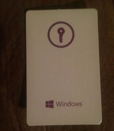 Βασικά παράθυρα 8,1 προϊόντων έκδοσης της Microsoft πλήρη υπέρ για τα lap-top/τους υπολογιστές